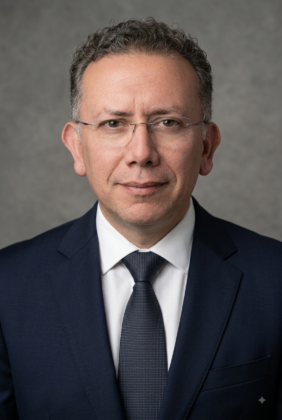 Dr. Ignacio Reyes Urrutia, ginecólogo y obstetra en Ciudad de México
